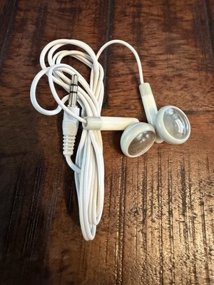 Vintage Style White Wired Earbuds 3.5mm Stereo Headphones New in Bag