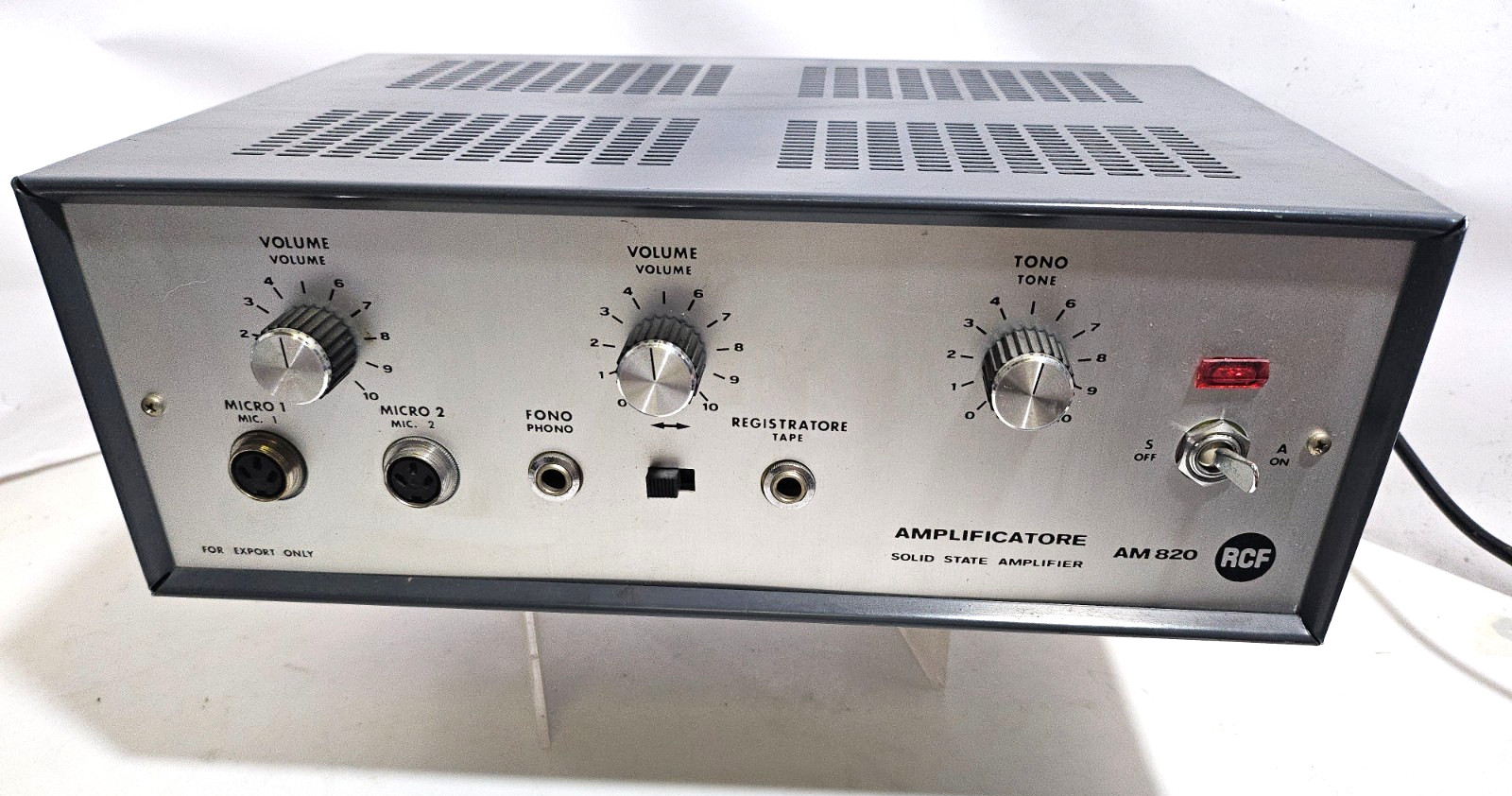 RCF AM 820 Amplificatore PA Professionale - Qualità Sonora Garantita