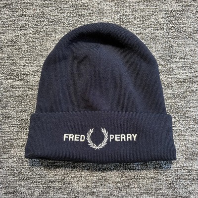 Fred Perry Strick Beanie Mütze Navy Ripp Pullover Fred Perry Lorbeerkranz Logo