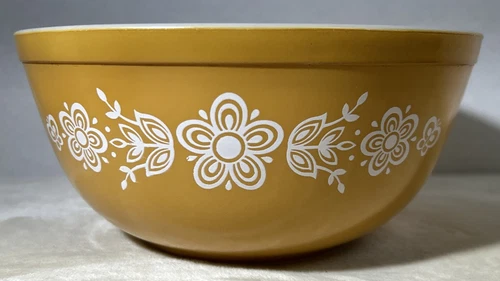 Pyrex Vintage Butterfly Gold 2-1/2 Qt Mixing Bowl # 403