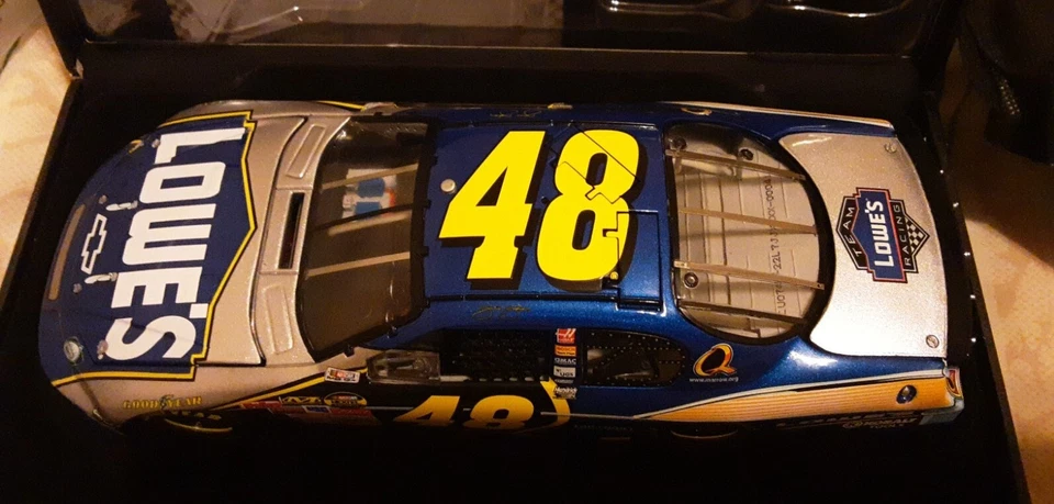 Chevy Jimmie Johnson 1:24 2007 propietarios Elite Lowe's '57 1 de 504 NASCAR Foto 3 de 4