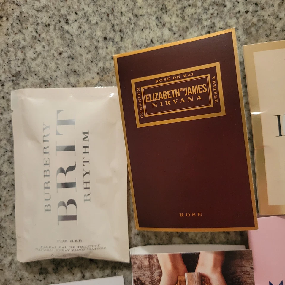 Women Perfume Toilette Samples Armani Burberry Marc Jacob More Lot Of 11 Vial - Image 2 of 4