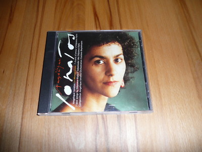 Angelique Ionatos - Le Monogramme