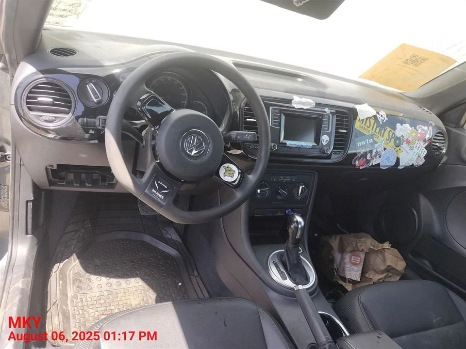 GRY LEFT FRONT DOOR ASSEMBLY 2012-2019 VOLKSWAGEN BEETLE Foto 4 de 4