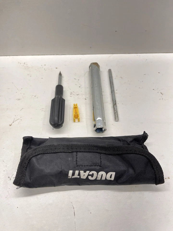 Kit de reparación de herramientas Ducati Streetfighter 848 OEM bolsa herramientas Foto 2 de 4