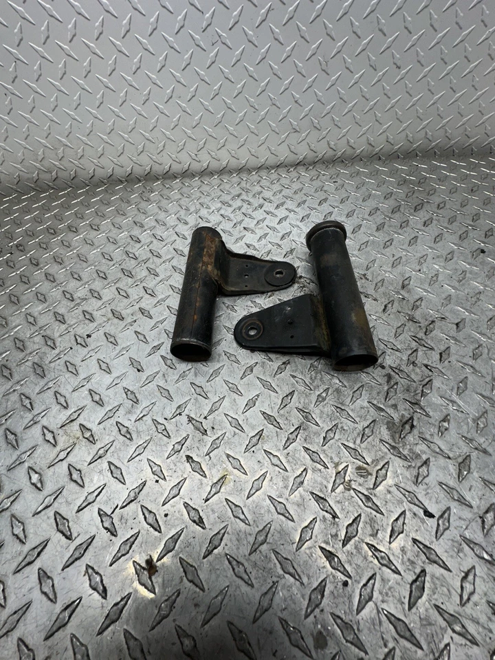 82 Kawasaki KZ 1100 KZ1100 D Spectre Faro Luz Montaje Orejas Soportes Foto 2 de 4