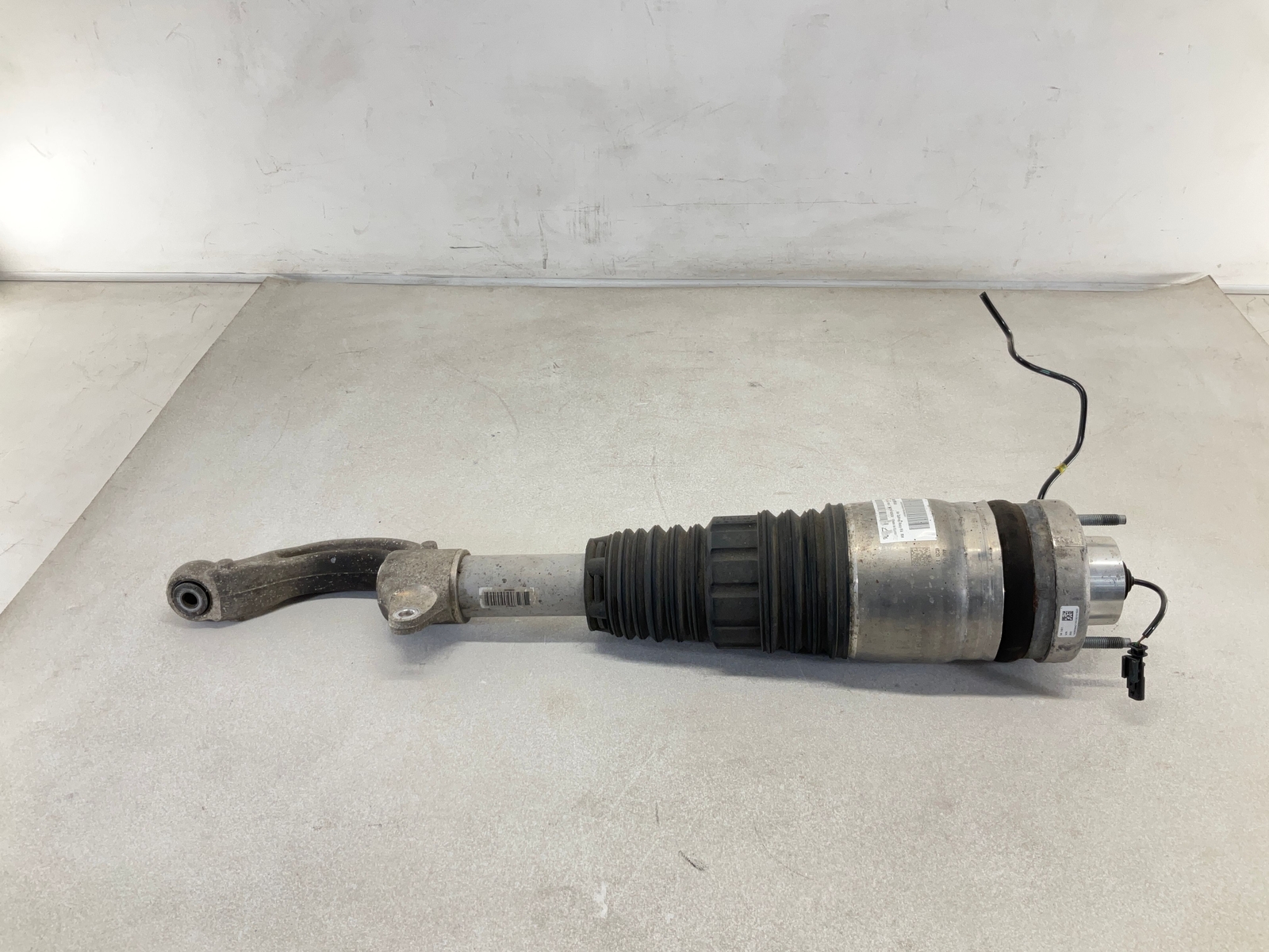 17-20 MASERATI Levante Front Right Passenger Strut Shock Absorber