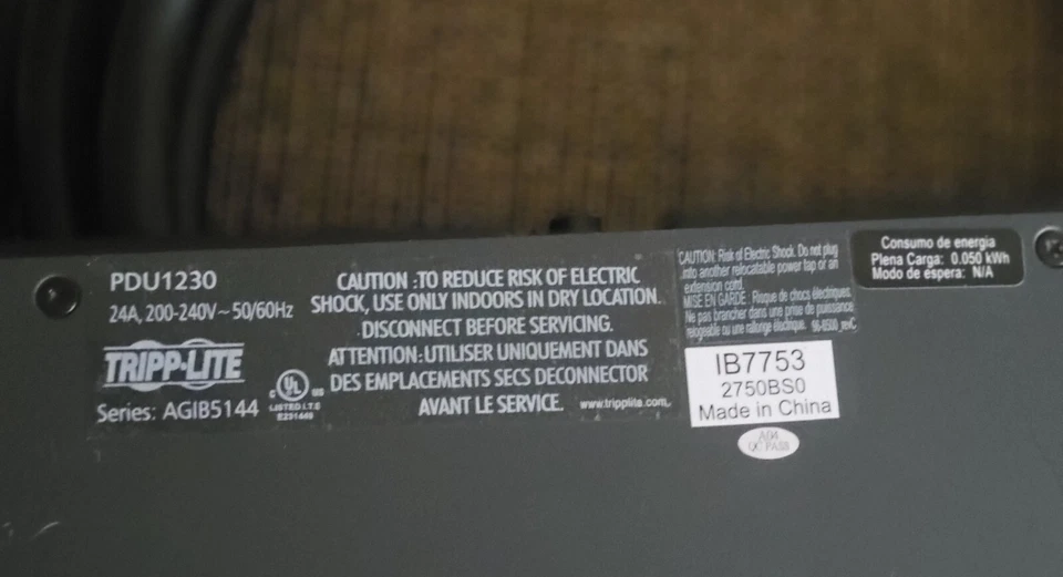 30A PDU 16xC13 & 4xC19; L6-30P Input, 15' Cord, 1U Rack Mount 200-240V 5.8kW - Image 4 of 4