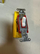 1224W Hubbell 4 Way Switch White NIB