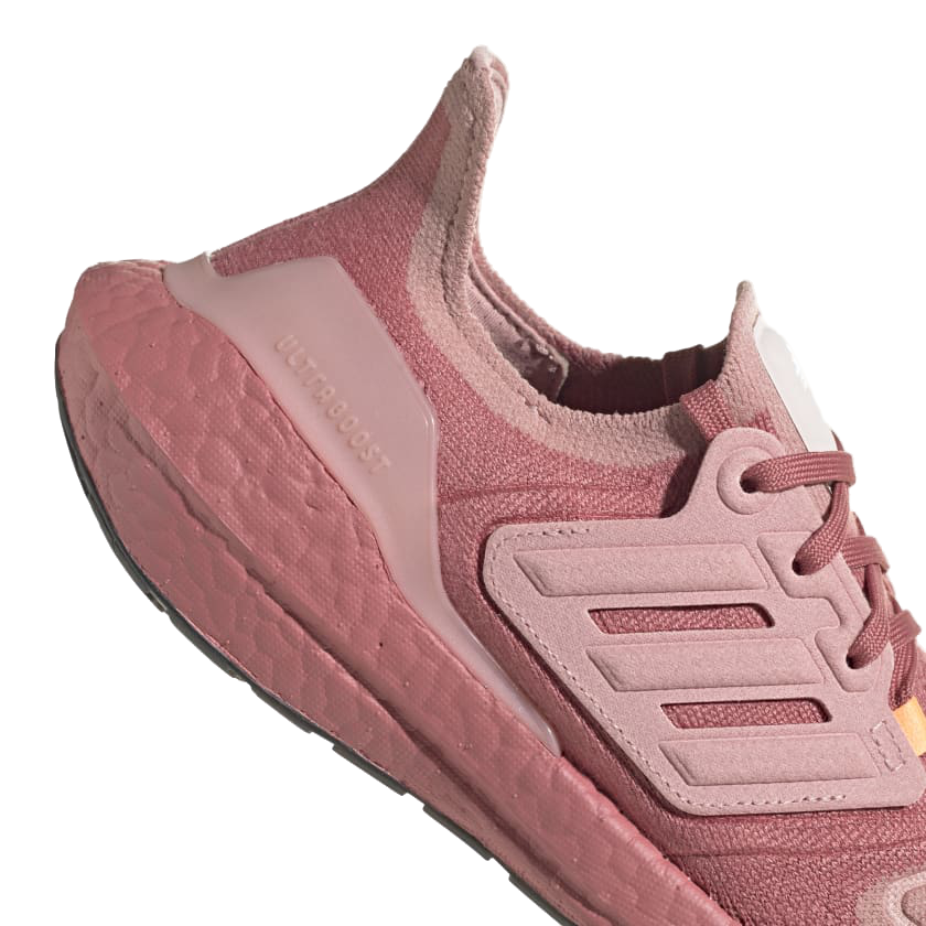 NEW Adidas ULTRABOOST 22 GX9133 Women's Running Shoes eBay