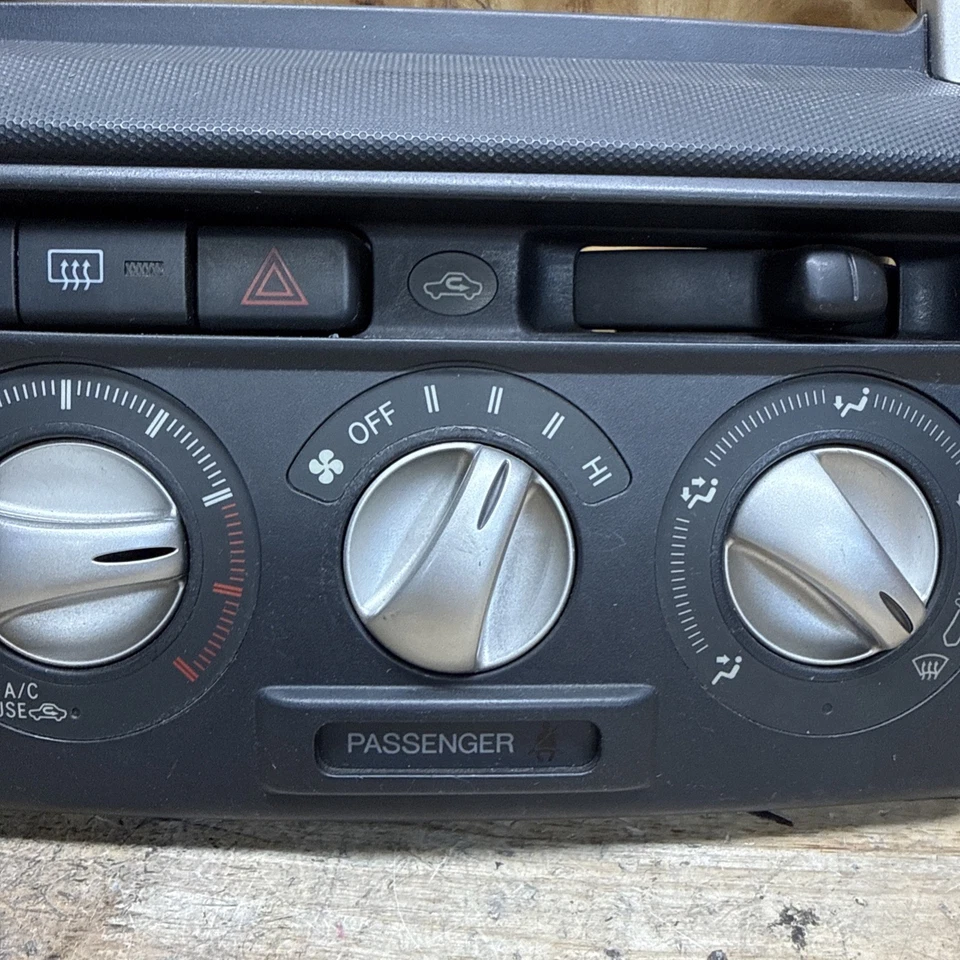 2004-2006 Scion XA AC Heater Temperature Climate Control Panel Switch OEM  - Изображение 3 из 4