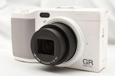 N Mint] RICOH GR DIGITAL IV Compact Digital Camera White w/Battery
