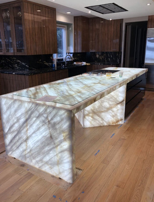 Super White Calacatta Quartzite Slab   Premium Kitchen & Bath Stone Decor