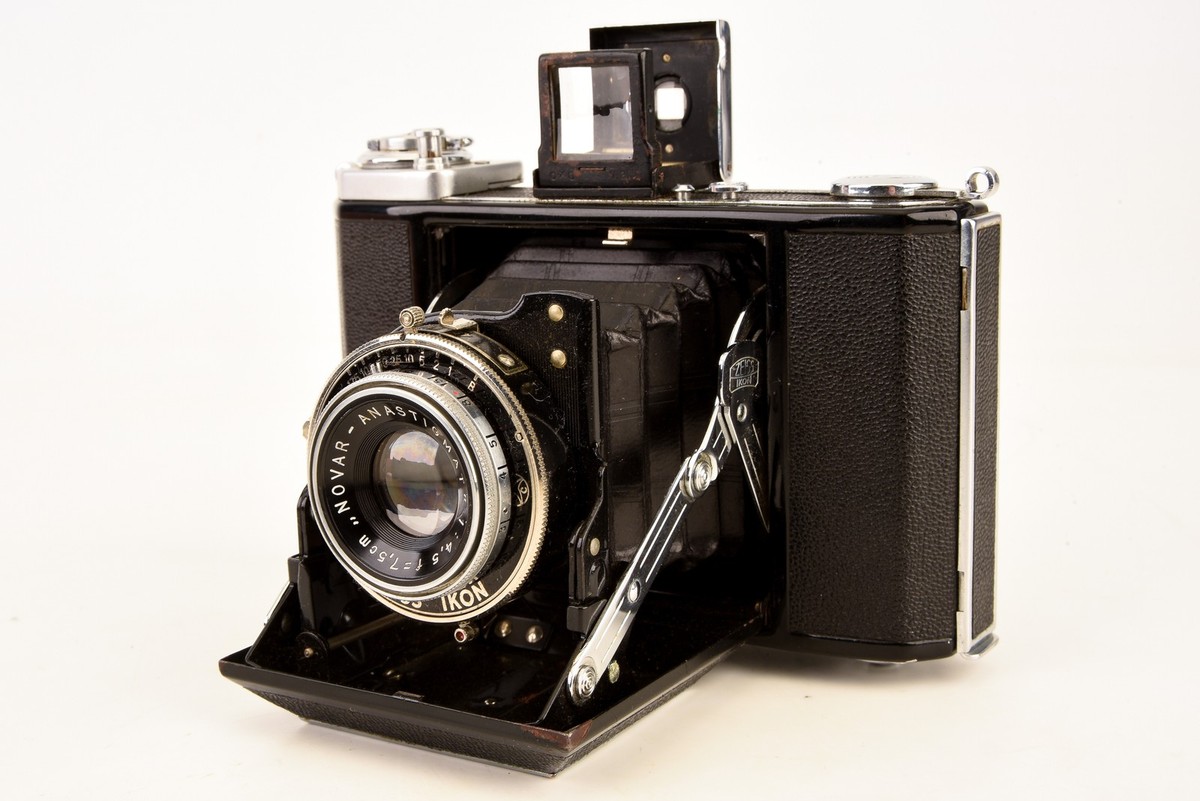 【完動】Zeiss Ikon Ikonta521 Zeiss Ikon Ikonta 521/16 6x6 120 Roll Film Camera with Novar