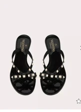 $535 Valentino Garavani Rockstud PVC Flat Thong Sandals SZ US9/EU39