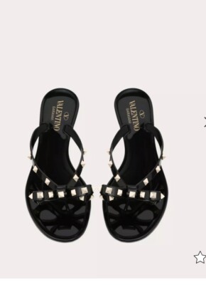 $535 Valentino Garavani Rockstud PVC Flat Thong Sandals SZ