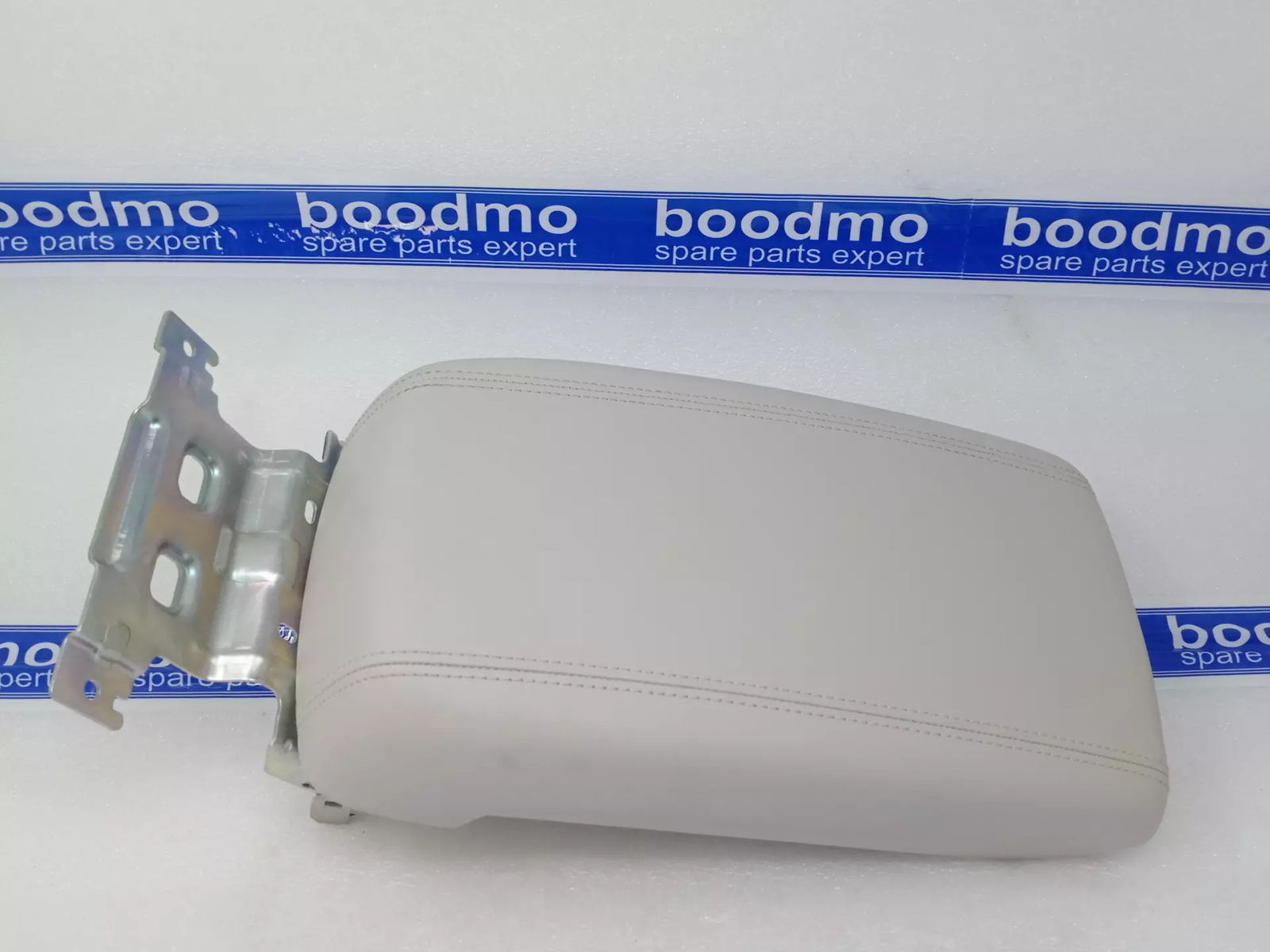 Armrest for MAHINDRA XUV300 0112BS200150C eBay