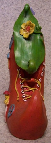 Garden Accent Fairy or Gnome Battery Lighted Old Lady Shoe House NEW 10½" tall - Picture 4 of 8