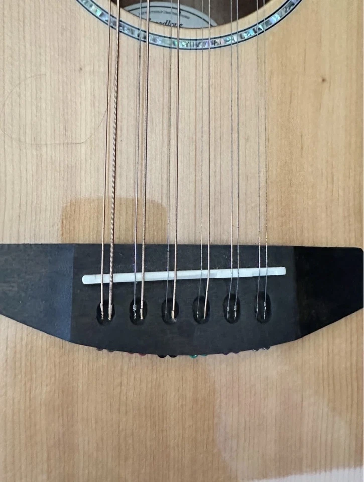 Guitarra Acústica Breedlove Pursuit Concert CE 12 Cuerdas Natural con Estuche Rígido Foto 3 de 4