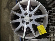 Used Wheel fits: 2015 Buick Enclave 19x7-1/2 10 spoke polished Grade A