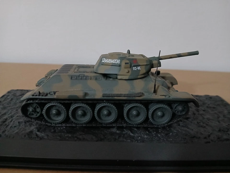 MODELLINO CARRO ARMATO T-34/76 USSR - 1942 - Immagine 4 di 4