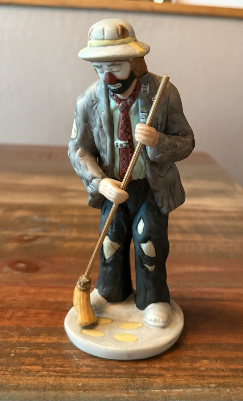 Flambro Emmett Kelly Jr. Hand Painted Ceramic Multicolor Clown Figurine