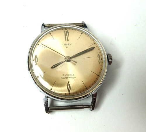 VINTAGE MENS TIMEX 21 JEWELS MANUAL WIND WRISTWATCH RUNS....