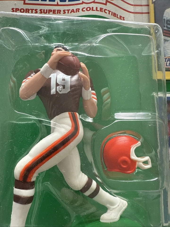 Vintage 1990 Starting Lineup CLEVELAND BROWNS Bernie Kosar NEW. - Image 3 of 4