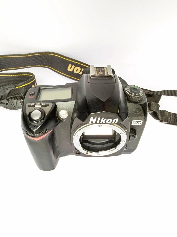 Nikon D70, photo 1 of 5