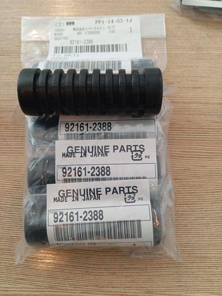 Caucho de arranque genuino Kawasaki KH125,KH110,KH250,KH400,KH500,KH750 Japón Foto 2 de 4