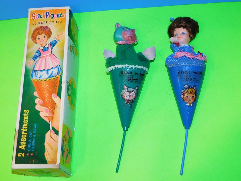 WONDERFUL VINTAGE 1950's EMPIRE STICK PUPPETS GIRL & CAT IN ORIGINAL BOX VHTF!