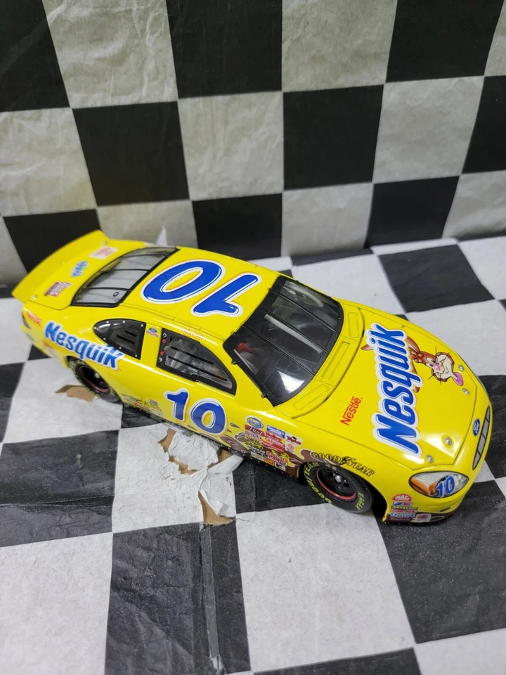 Action 2001 Jeff Green #10 NESQUIK RACING escala 1:24 Stock Car p/n 101487 1/2376 Foto 3 de 4