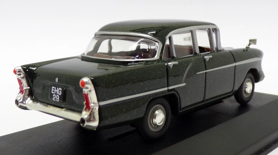 Vanguards 1/43 Scale VA03809 Vauxhall Victor F Series Metallichrome Laurel Green - Image 2 of 4