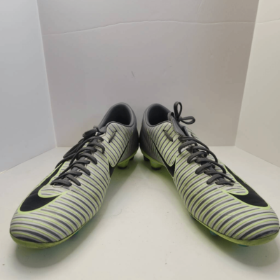 nike mercurial vapor xi size 9