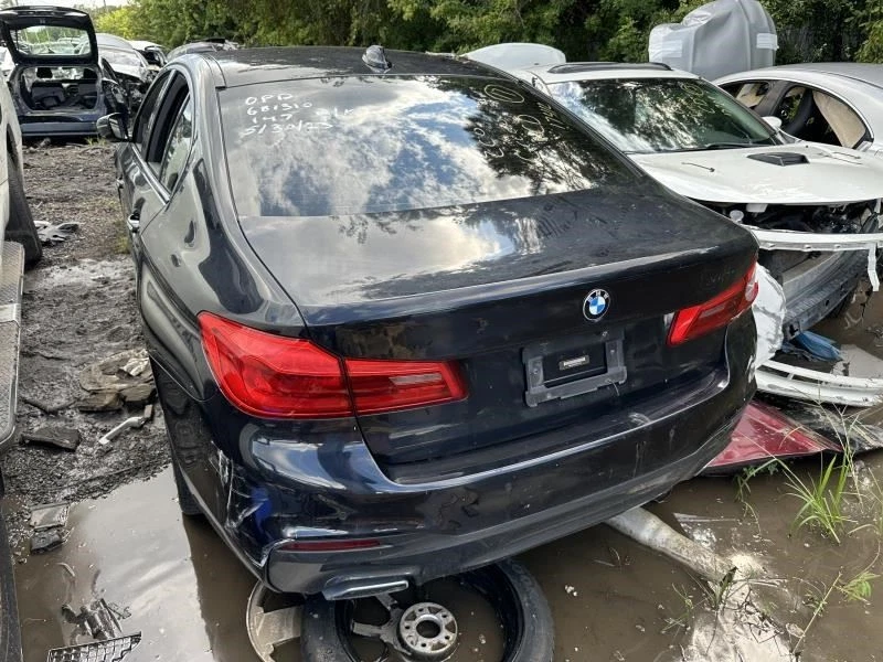 Driver Grille With M-aerodynamic Package Upper Fits 17-20 BMW 530i 536353 - Image 3 of 4