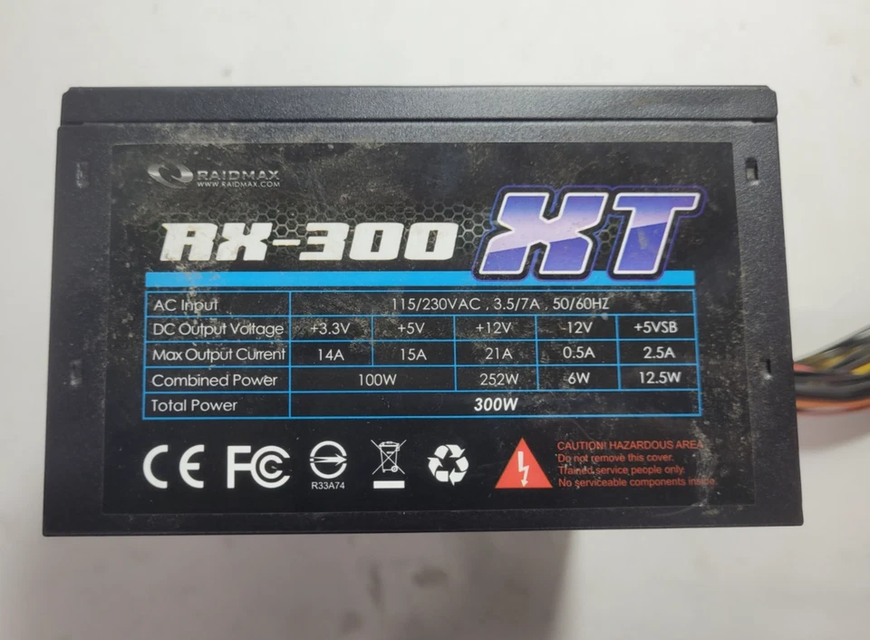 RAIDMAX RX-300 XT 300W Desktop Power Supply #0313 - Image 2 of 4
