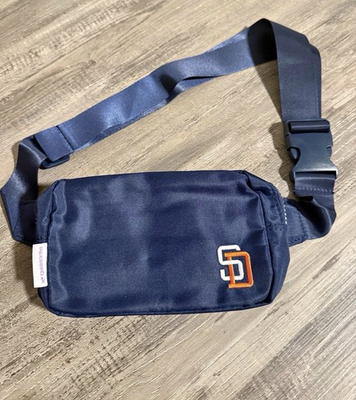 #ad San Diego Padres 1998 Belt Bag $40.00