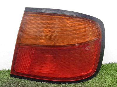 SIN REFERENCIA HECKLEUCHTE RECHTS / EXTERIOR / 96-99 - AMBAR / 670398 FÜR NISSAN