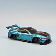 HOT WHEELS 2025 UNSPUN SUPER TREASURE HUNT FORD MUSTANG GTD - NO WHEELS