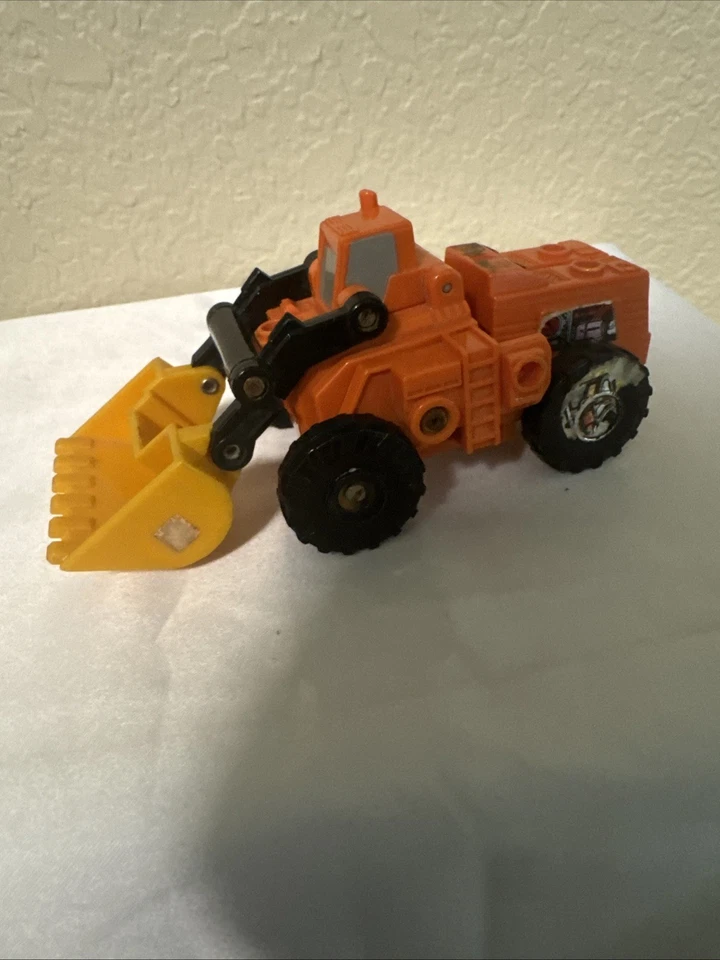Vintage Transformers G1 1988 Targetmaster Scoop - Image 2 of 4