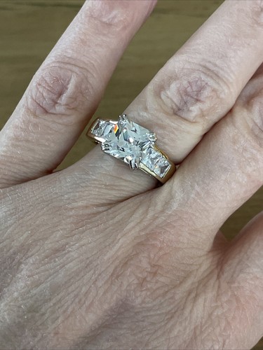 FAS 925 Gold Tone Sterling Silver 3 Stone Princess Cut Ring Sz 7 - Picture 5 of 7