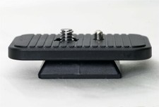 Dolica ST600-Q Quick Release Plate for the ST-600 tripod