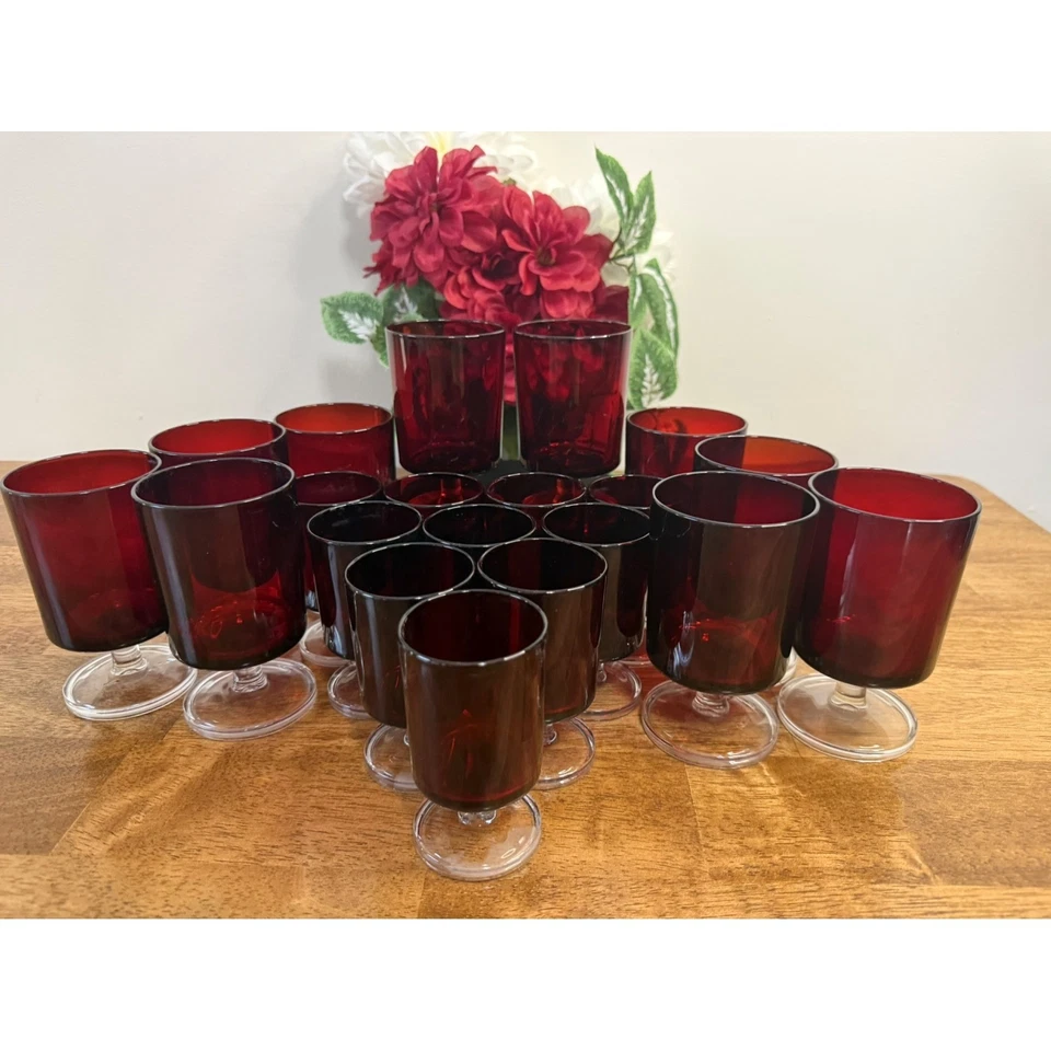 Juego de copas cordiales de vino con tallo rojo rubí Luminarc Francia vintage vajilla de bar de vacaciones Foto 2 de 4