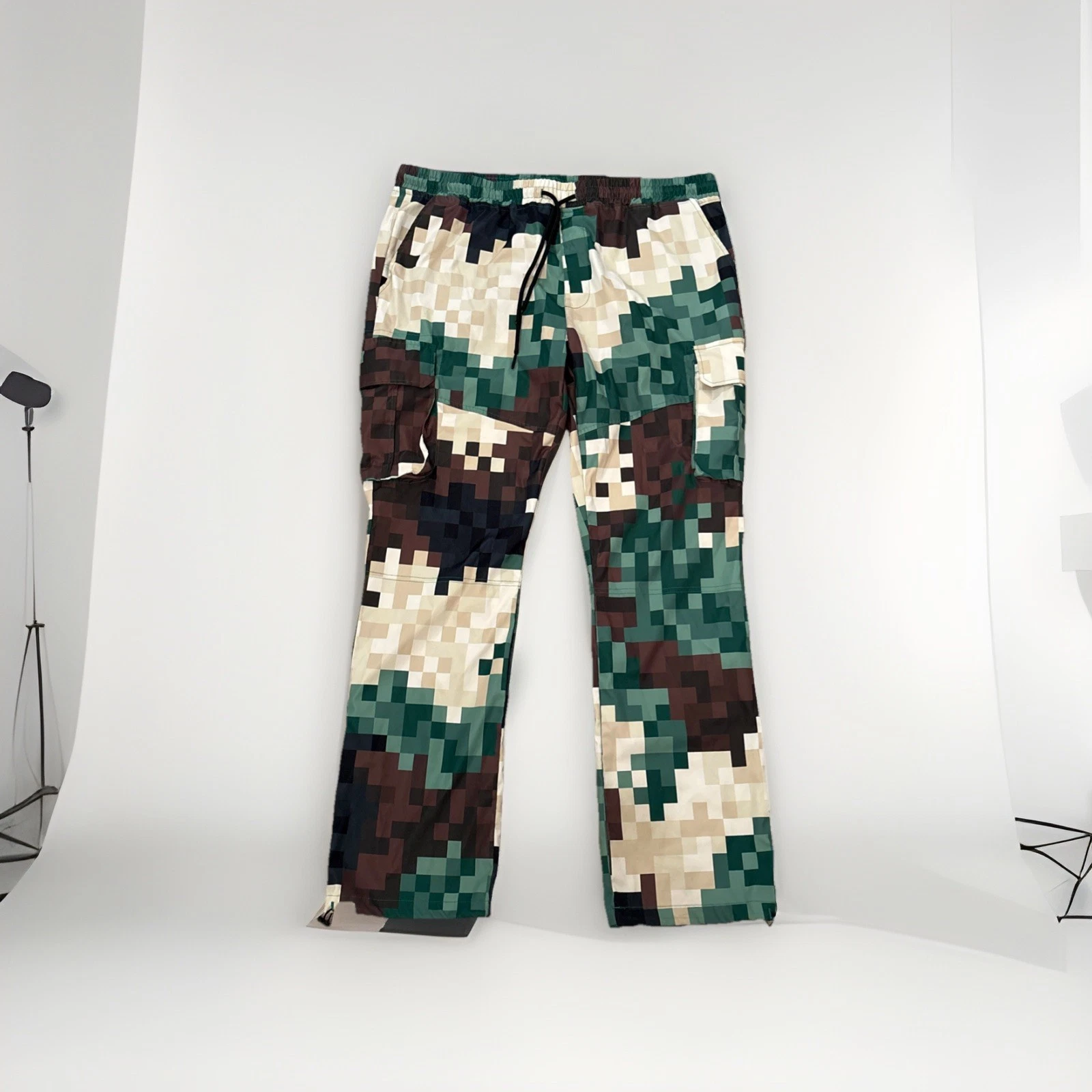 Original Fables Men's Size 2XL Camo Pants Shaping Culture Drawstring Closure BIG