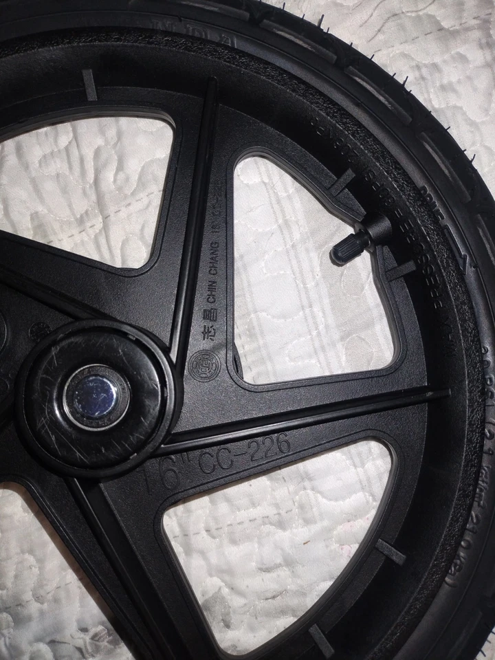 Bob Revolution PRO 16" CC226 Stroller Right Rear Wheel Rim & Tire- Brand New - Image 2 of 3