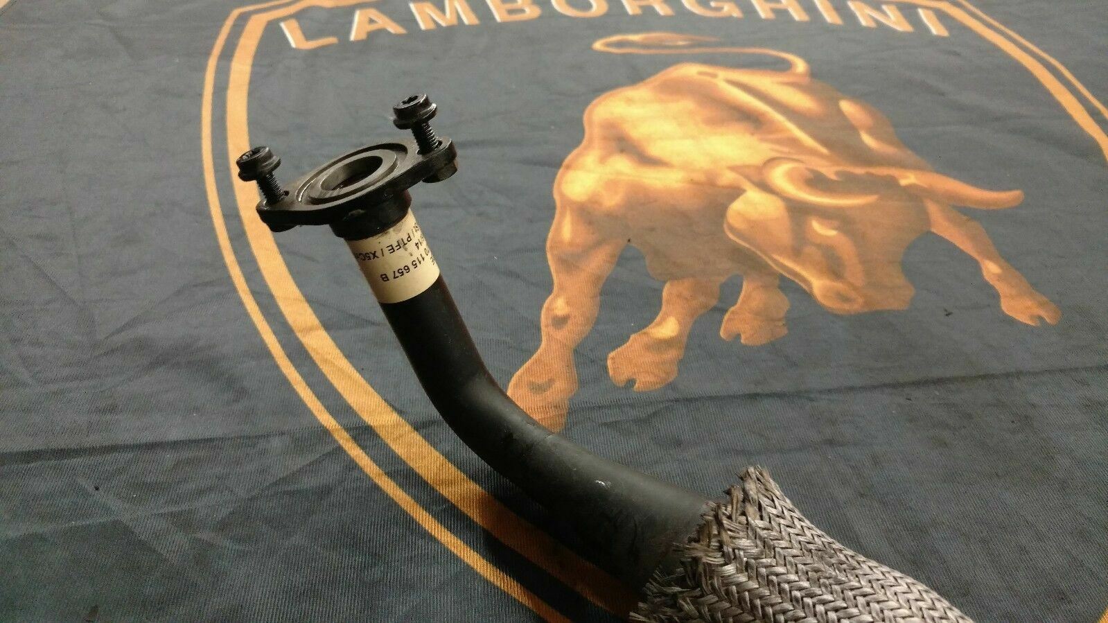 LAMBORGHINI AVENTADOR OIL PIPE LINE OEM 470115657B