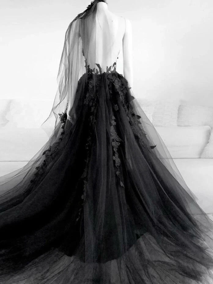 Gothic Black Wedding Dresses Backless HighLace With Veil Side Split A-line Gown - Image 3 of 4