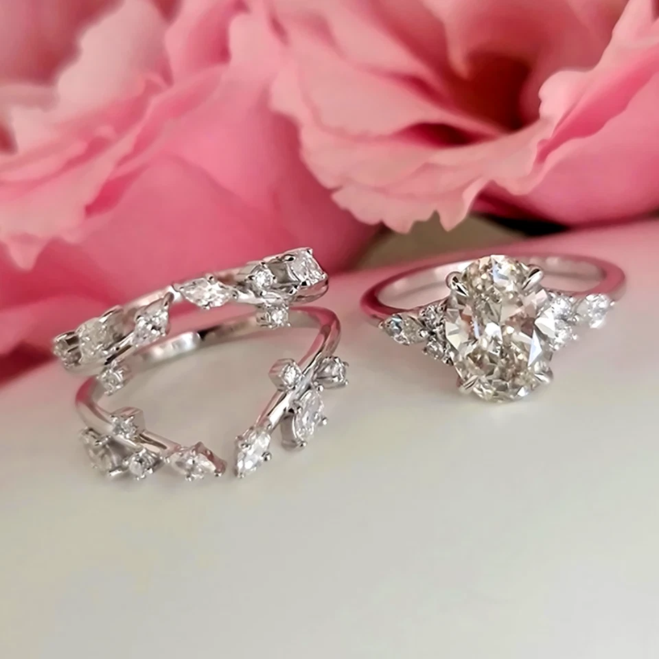 Juego de anillos de compromiso de diamantes de corte ovalado de 2,60 quilates cultivados en laboratorio IGI platino 950 6 7 Foto 3 de 4