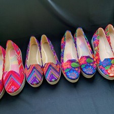 Calzado tipico de Guatemala de Mujer Women Handmade textile shoes