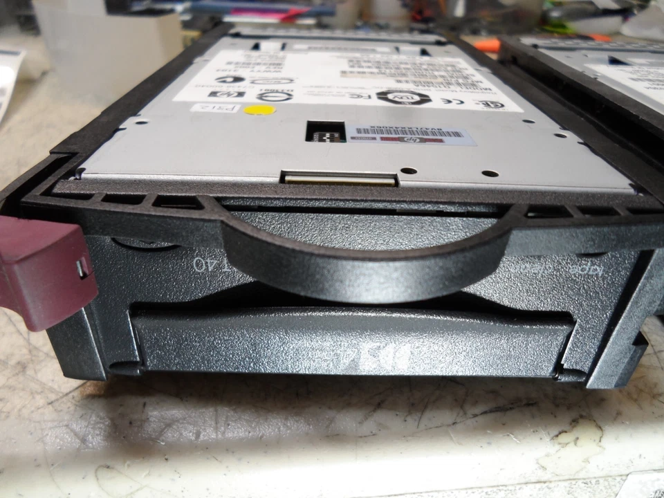 HP HPe Compaq DDS4 DAT40 Q1546-60001 342502-001 Q1546a   HotPlug tape Drive - Image 3 of 3